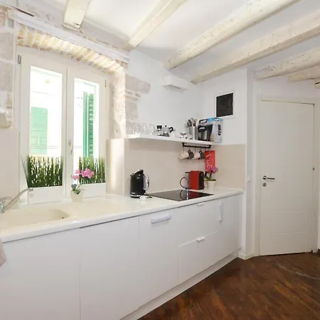 Apartment Pisinium